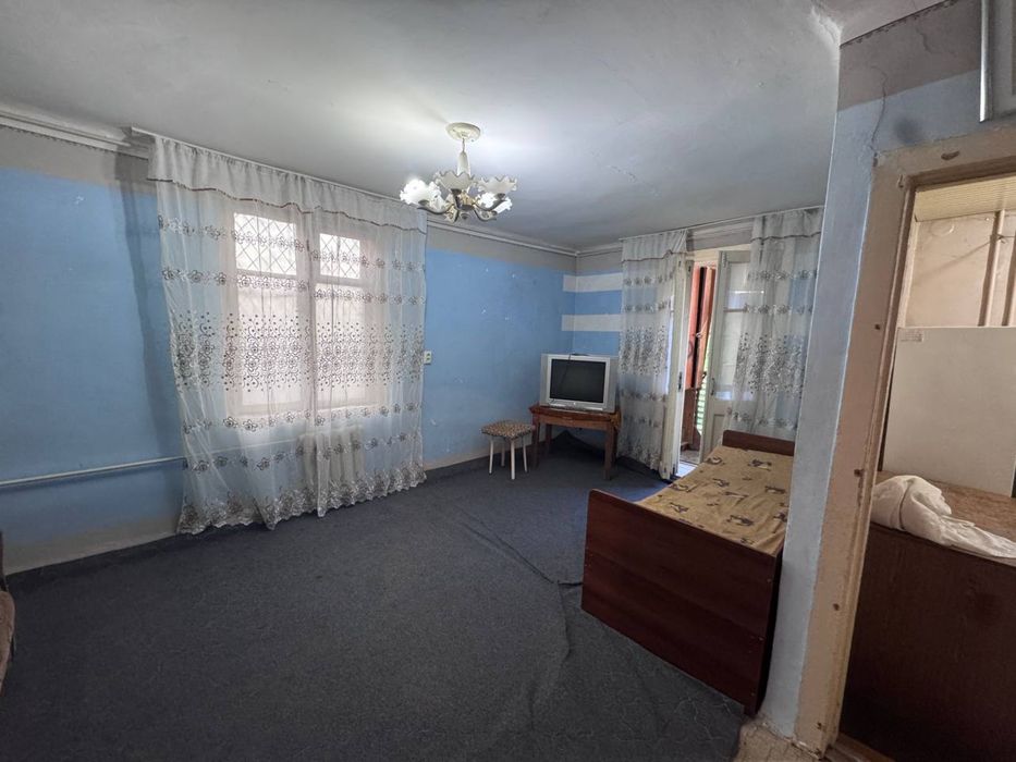 1/2/2 Миробод метро Космонавт Цум