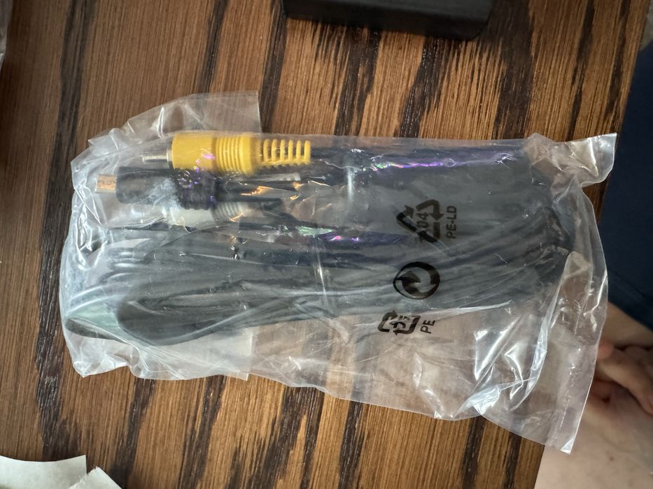 Nikon D3200 - само разопакован