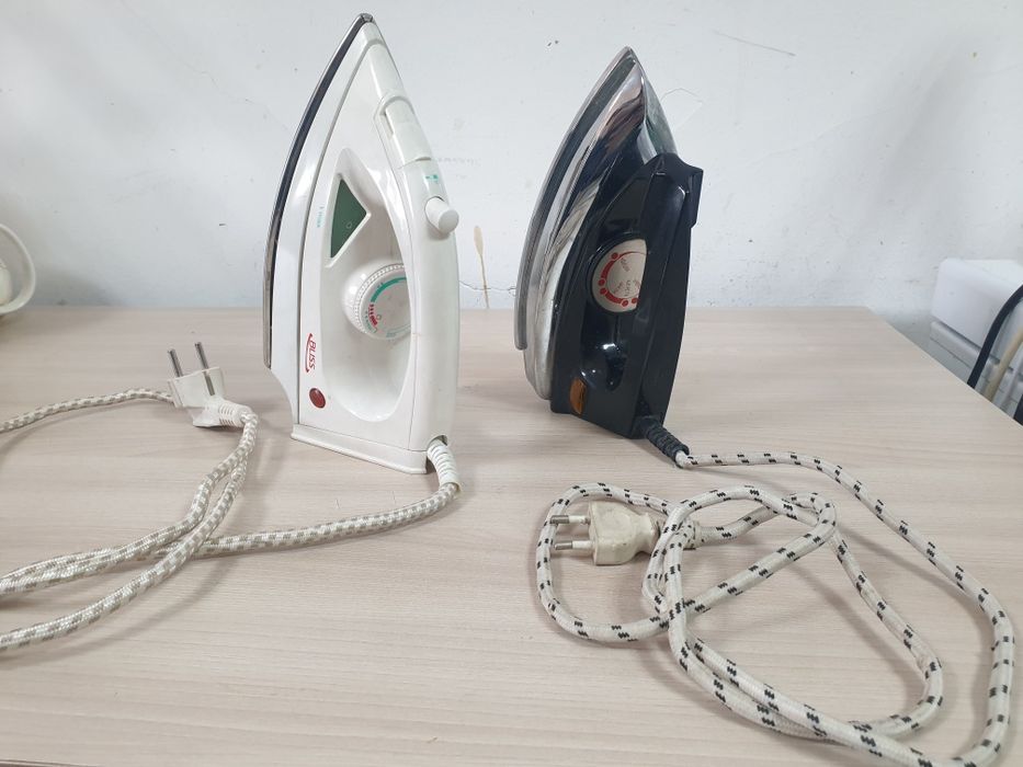 Утюги старые продам