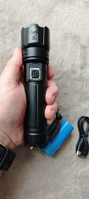 Lanterna led tactica