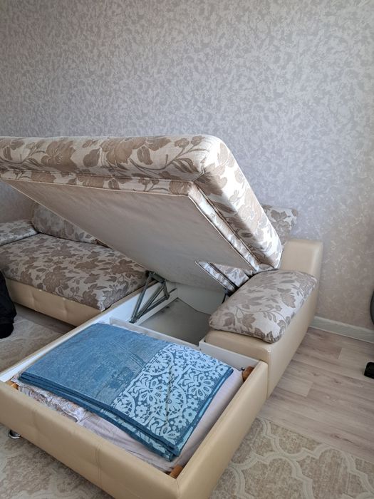 Продам диван б/у