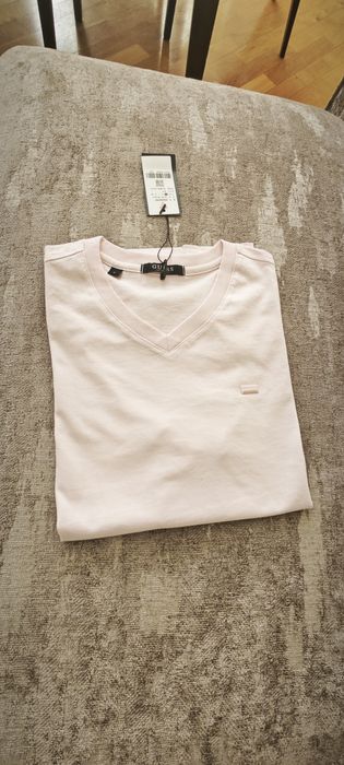 Guess  футболки новые