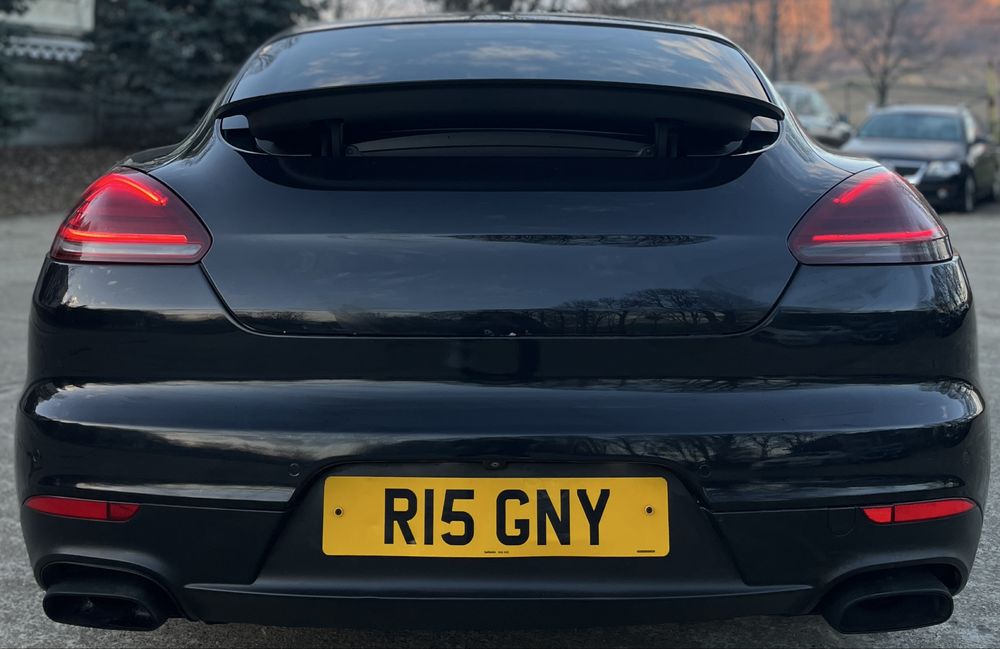 Porsche Panamera - Face•Lift - 2014 - 3.0 Diesel V6 - 300 CP -