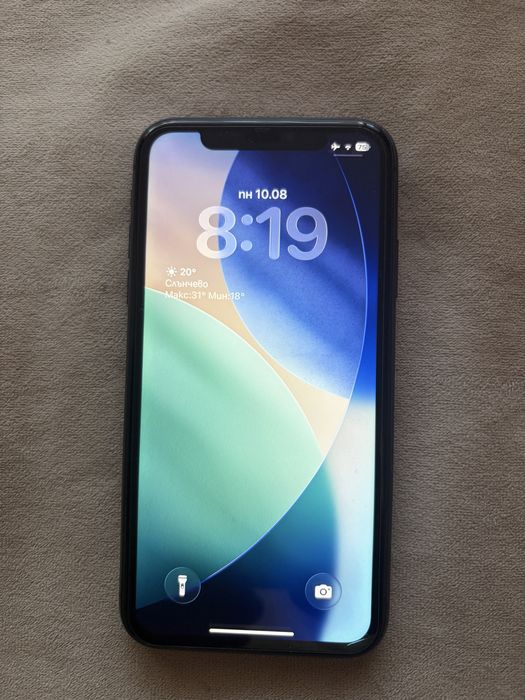 Iphone 11 64gb перфектно състояние