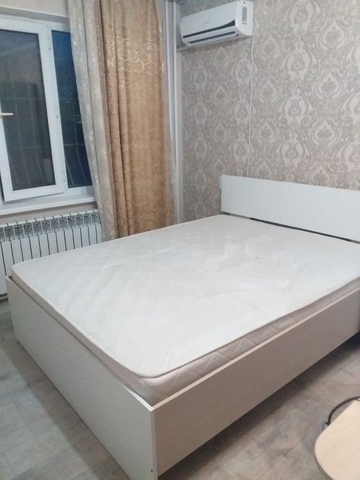 Кровать двухспальняя