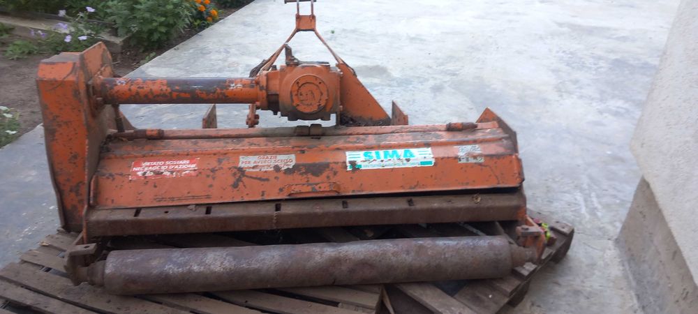 Urget vand Tocator pentru tractor 145 cm latime.