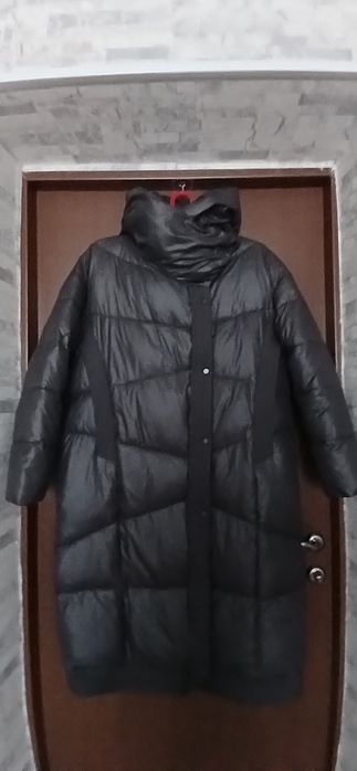 Продам зимний пуховик