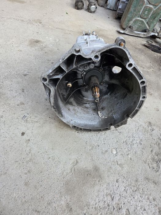 Коробка zf мех м50 2.5 на BMW e34 e36 e39