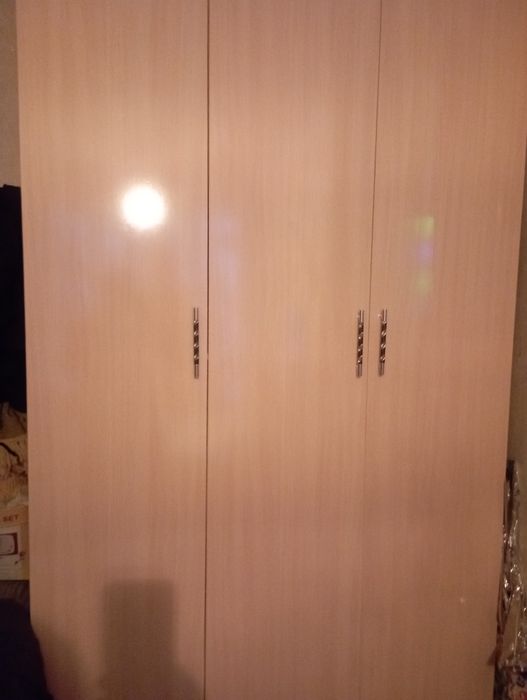 Продам спальный гарнитур