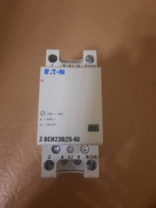Продаётся модульный контактор EATON