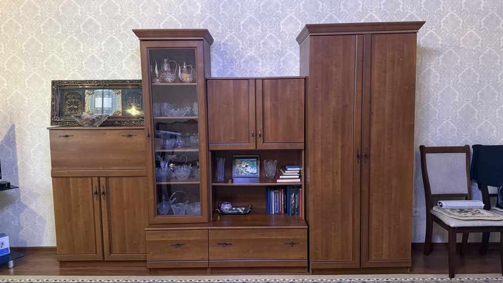 Продам стенку для зала