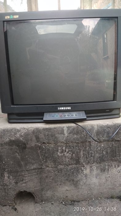 Продам телевизор