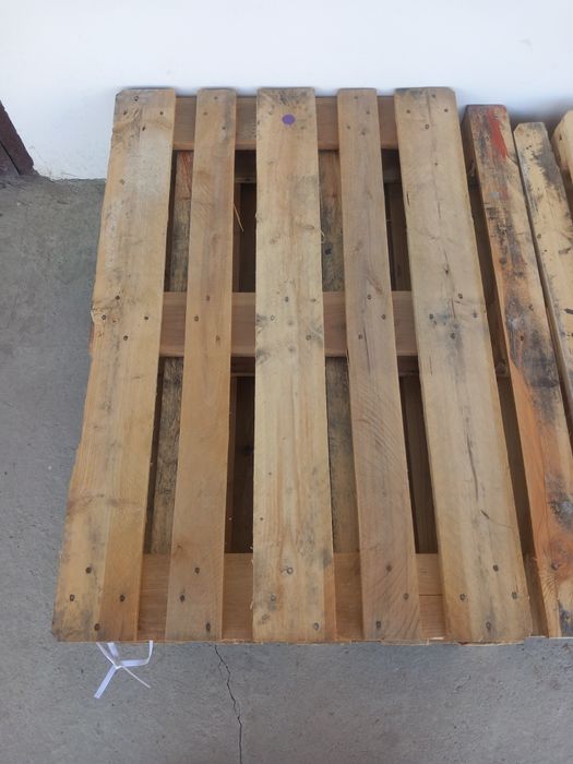 Продам поддоны!!