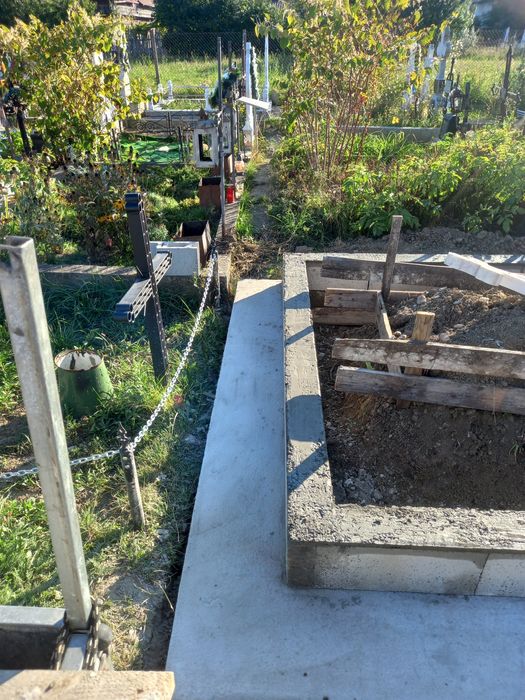 Morminte ,locuri de veci si amenajări interioare