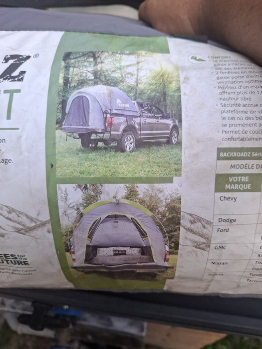 Vând cort auto ptr partea din spate