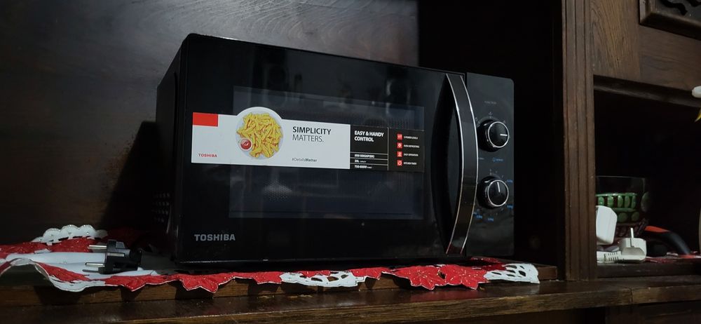 Microunde Toshiba 800W 20 litri L