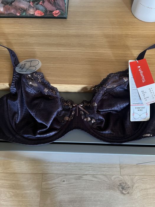 Сутиени Triumpf Palmers Chantelle