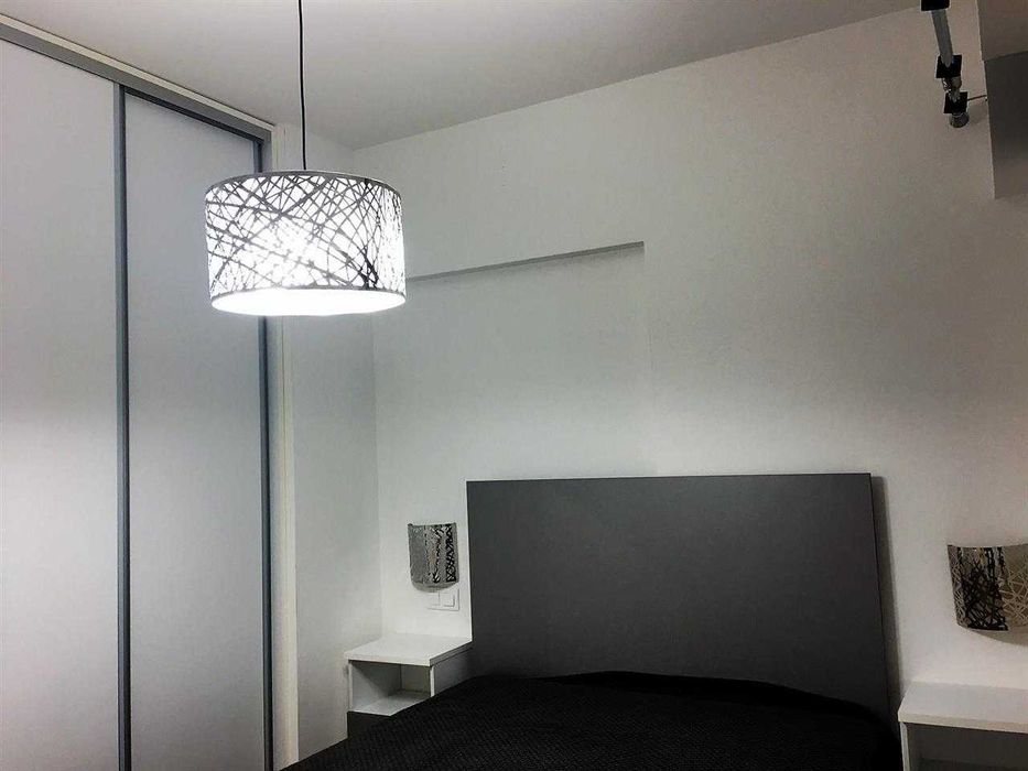 Дава се под наем Двустаен апартамент в Бургас, Изгрев - 56 кв.м за 280.5 € - Снимка #2