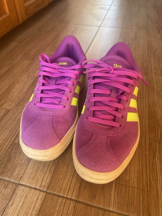 Маратонки Adidas,от кожа,цвят циклама.
