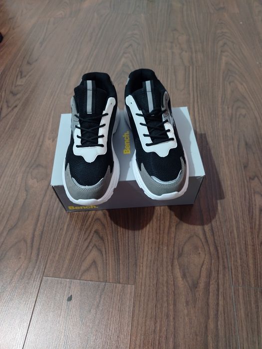 Adidași bărbat model Nou original fără purtare