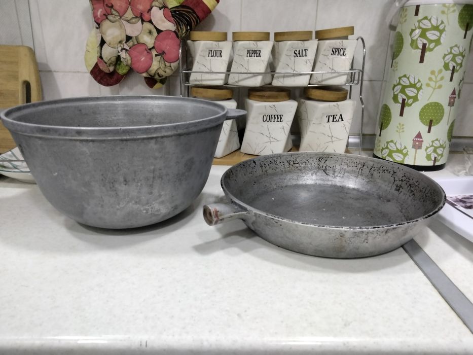 Советские казан и сковорода