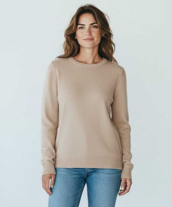 Дамски вйлнен пуловер