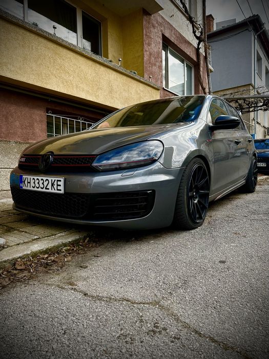 Volkswagen Golf GTI 2.0 TSI DSG