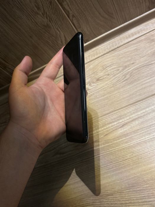 Iphone xs max qora