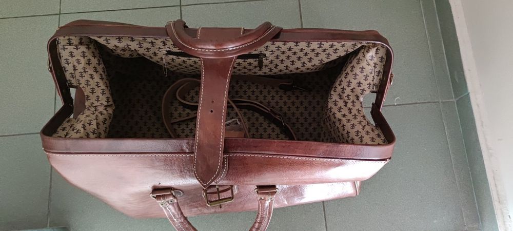 Пътна чанта от камилска кожа