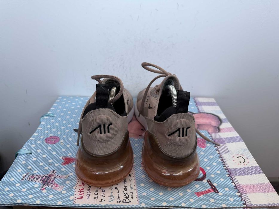 Nike Air Max 270''оригинални маратонки 42 номер