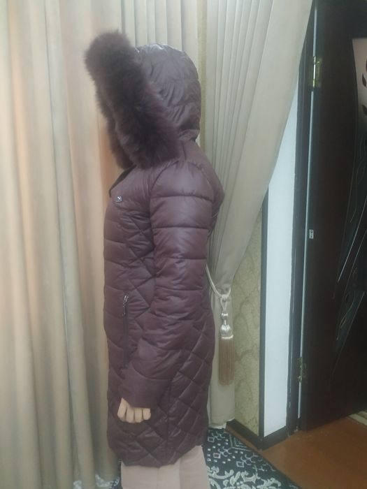 Продается теплая куртка.