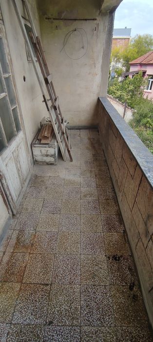 Етаж от къща в непосредствена близост до центъра на гр. Шумен