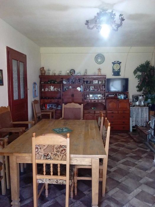 Vând casa in loc.Barsa