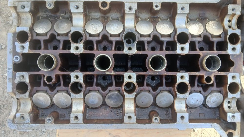 Галовка Меседес бенс М 111 2,2