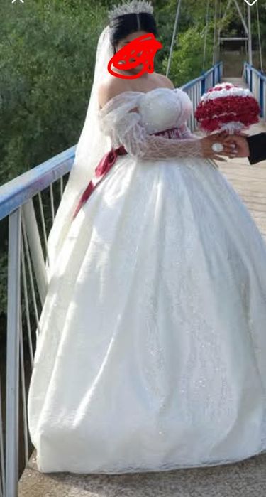 Продавам булченска рокля