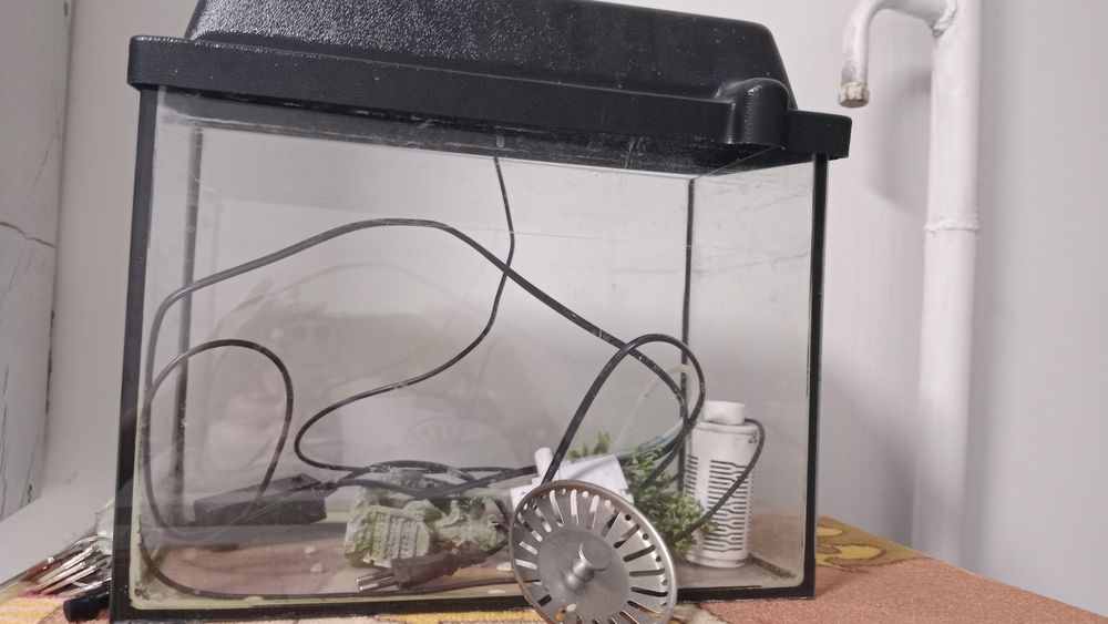 Аквариум продам срочно