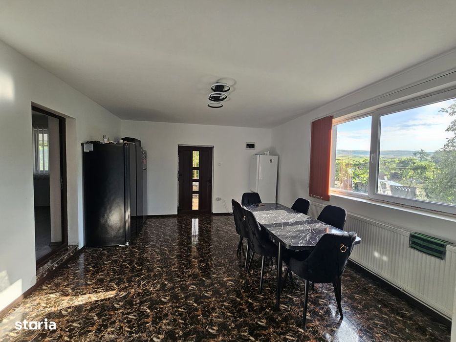 Casa pe 3.3ha teren
