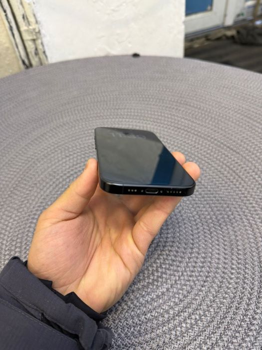 Продам айфон 16 про