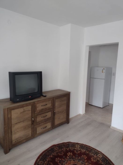 Proprietar inchiriez garsoniera confort 1, cu balcon, in Maratei la D uri., parter inalt