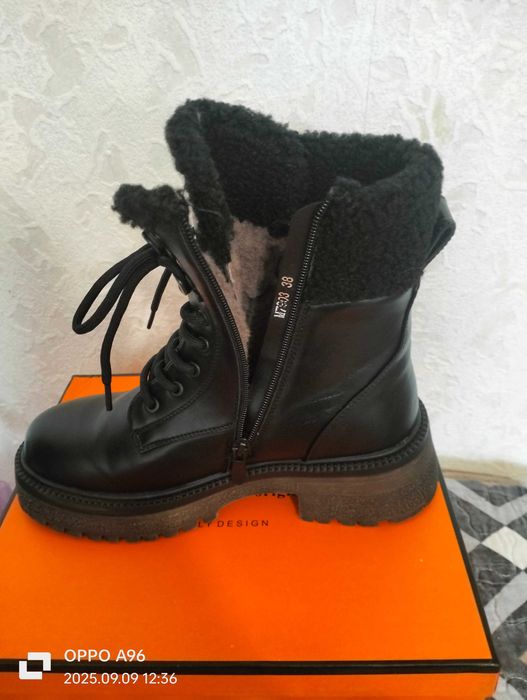 Новые ботинки зимние