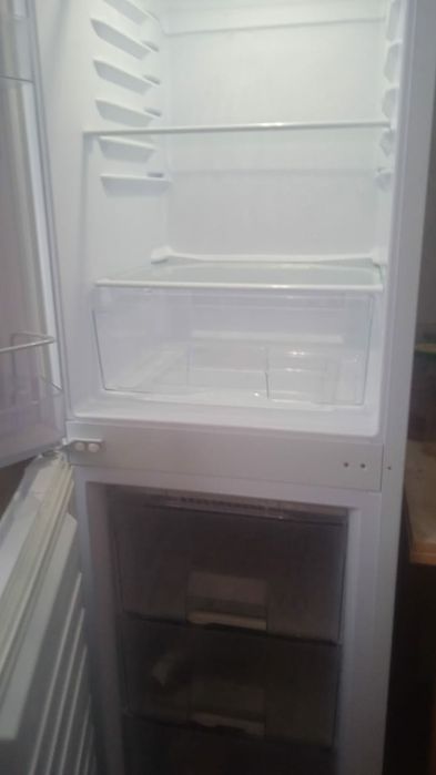 Продам холодильник " Бирюса "