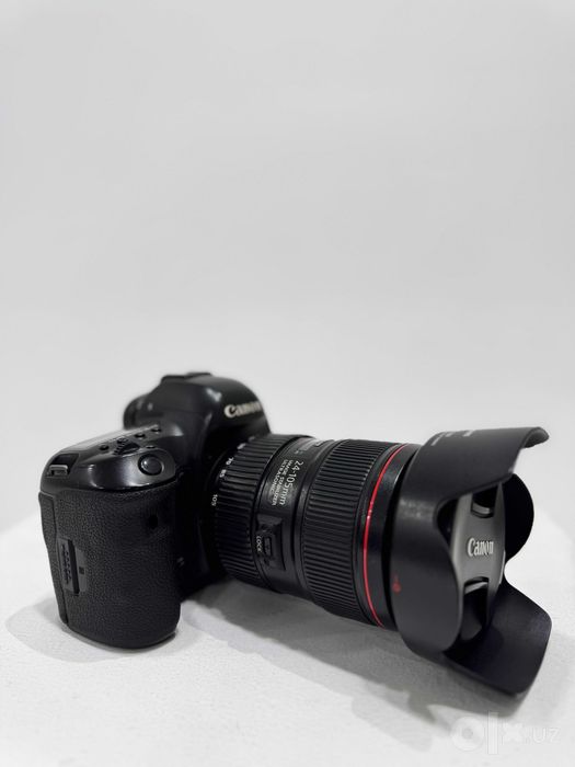 Canon EOS Mark IV