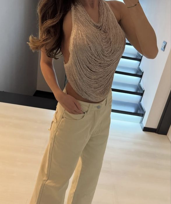 Top cu franjuri si spatele gol