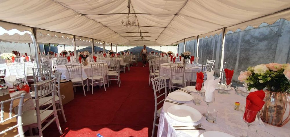 Închiriere corturi pentru evenimente – Complet utilate