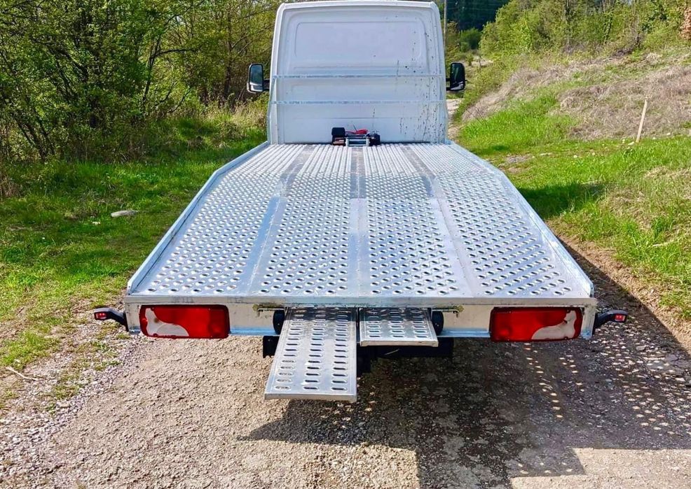 Изработване на олекотени алуминиеви платформи (автовози) за бусове