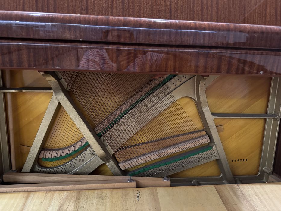 Продам пианино  Weinbach