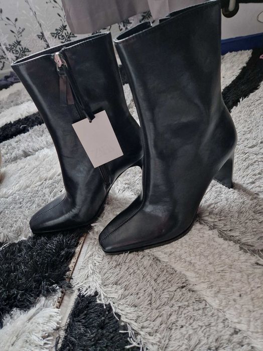 Zara официални ботуши