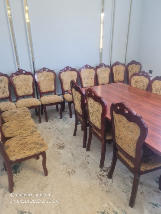 Стол и стулья сатылады