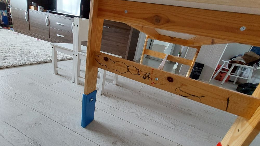Masa birou copii plus doua scaune
