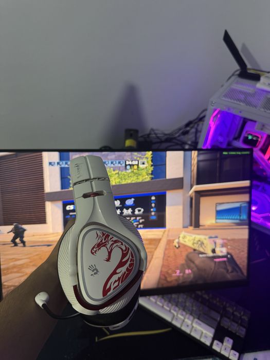 Продам наушники bloody